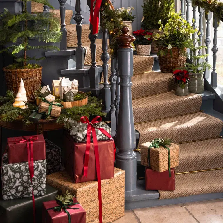 Decorate in the trendy styles of Christmas